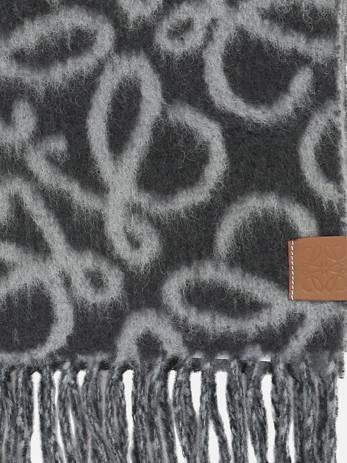 Fringed scarves 43% alpaca 32% wool 20% polyamide 5% leather  Black - Loewe Women | PDP | VIETTI Online Store | Zoom-Modal_2
