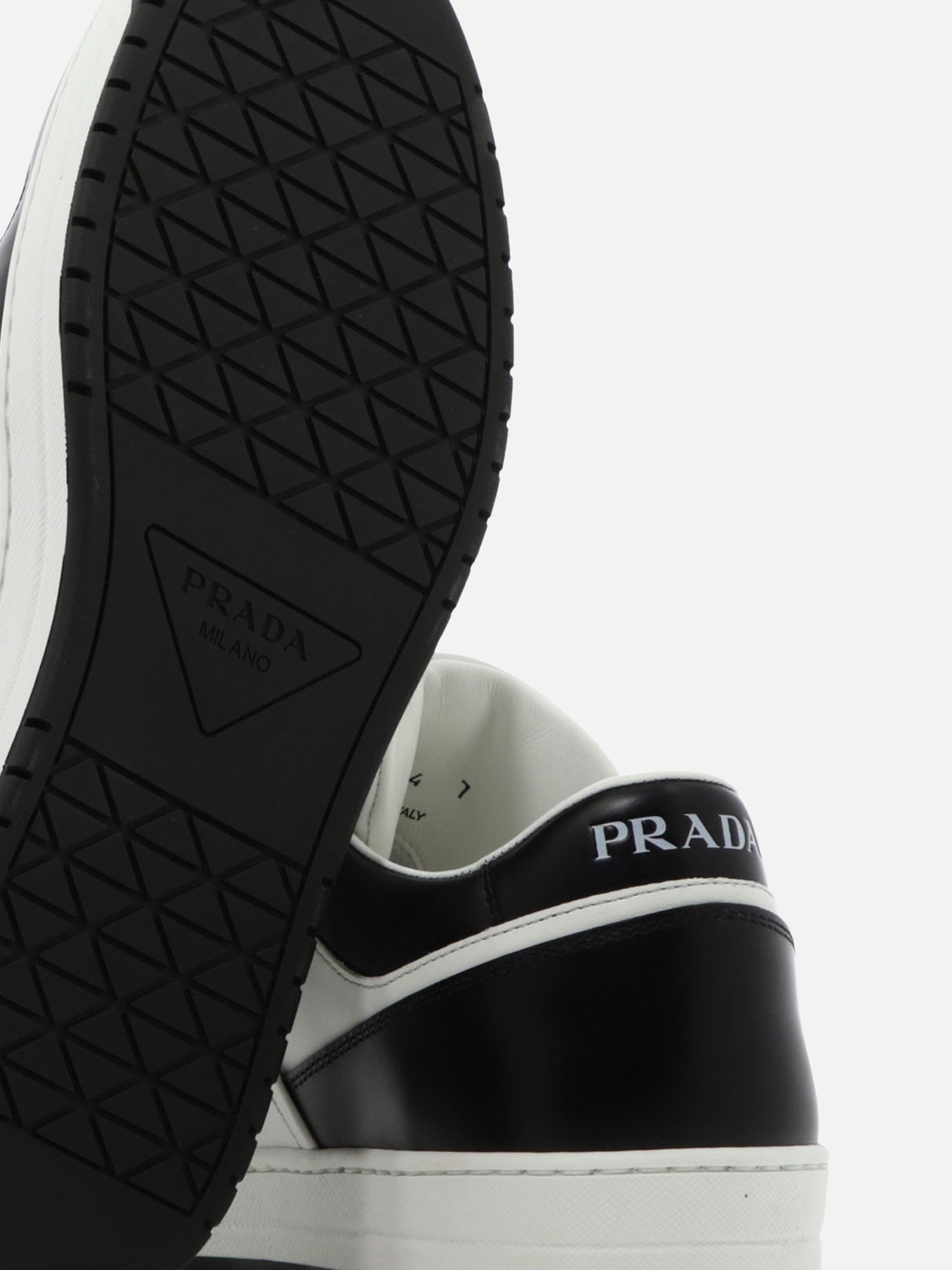 Low top sneakers 100% calf leather - 100% rubber  White - Prada Men | PDP | VIETTI Online Store | Zoom-Modal_5
