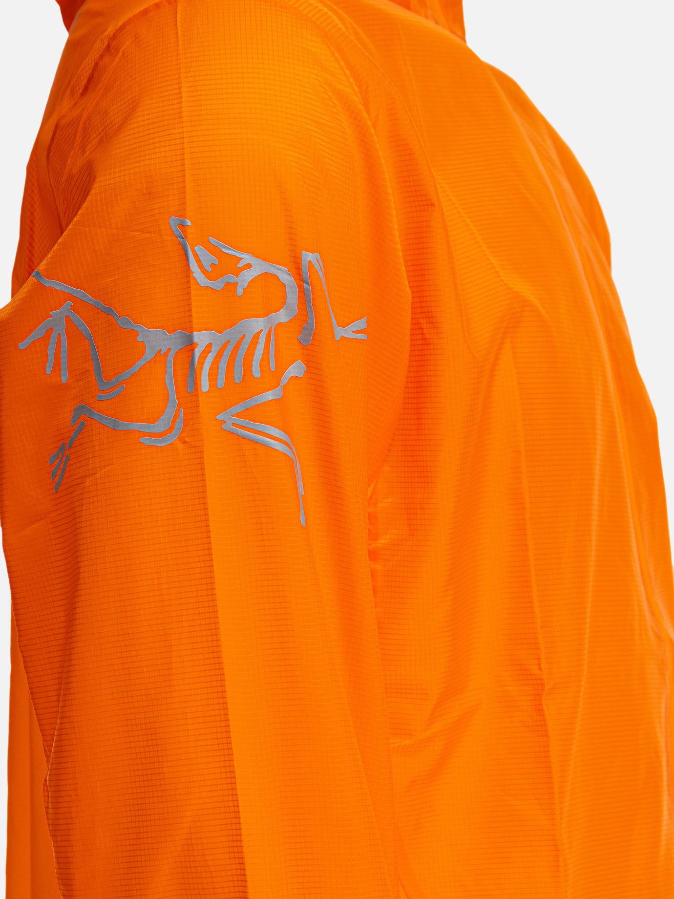 "Norvan Windshell" windbreaker jacket