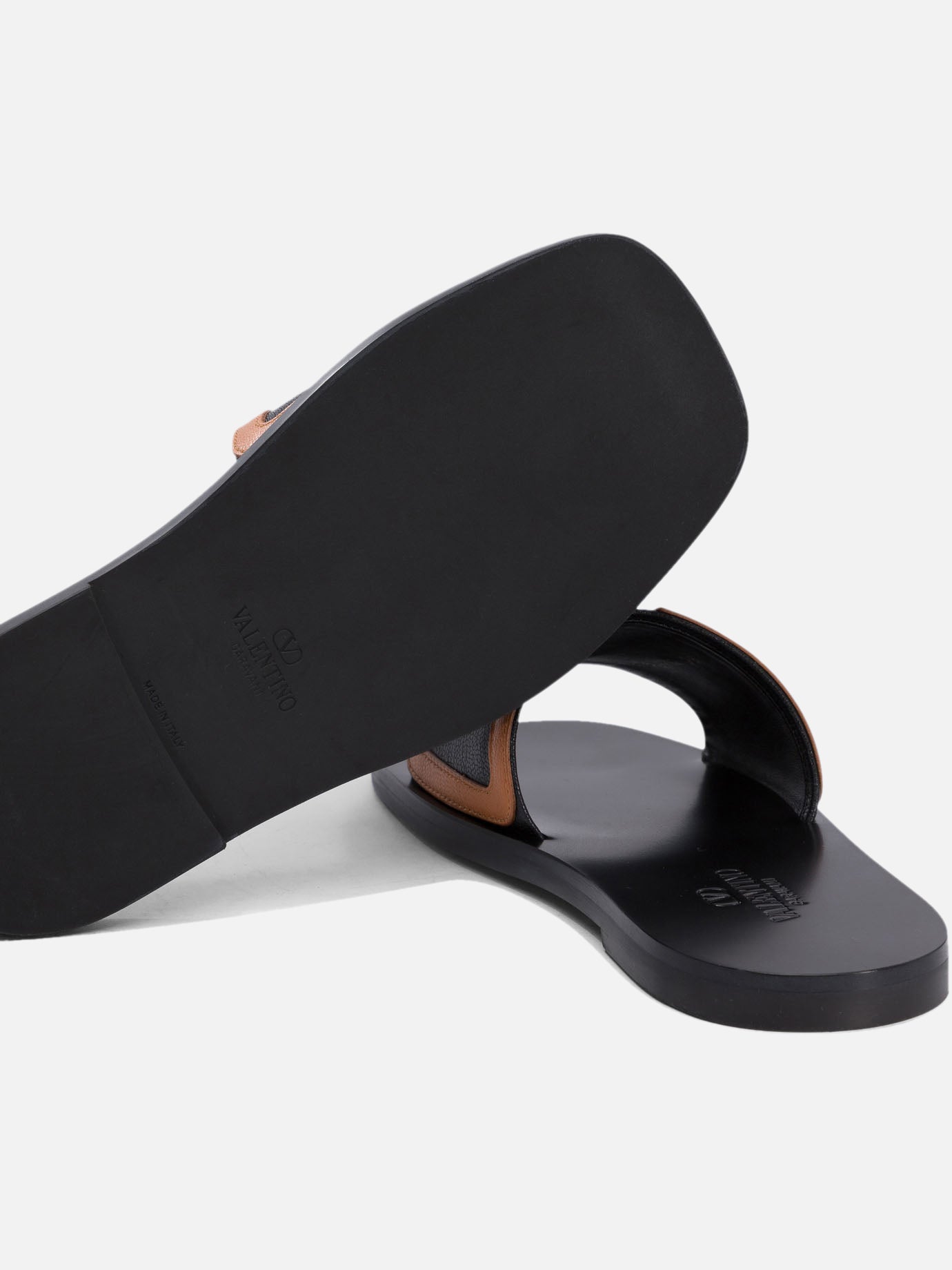 Valentino Garavani "Viva Superstar" 20 mm Slides Black