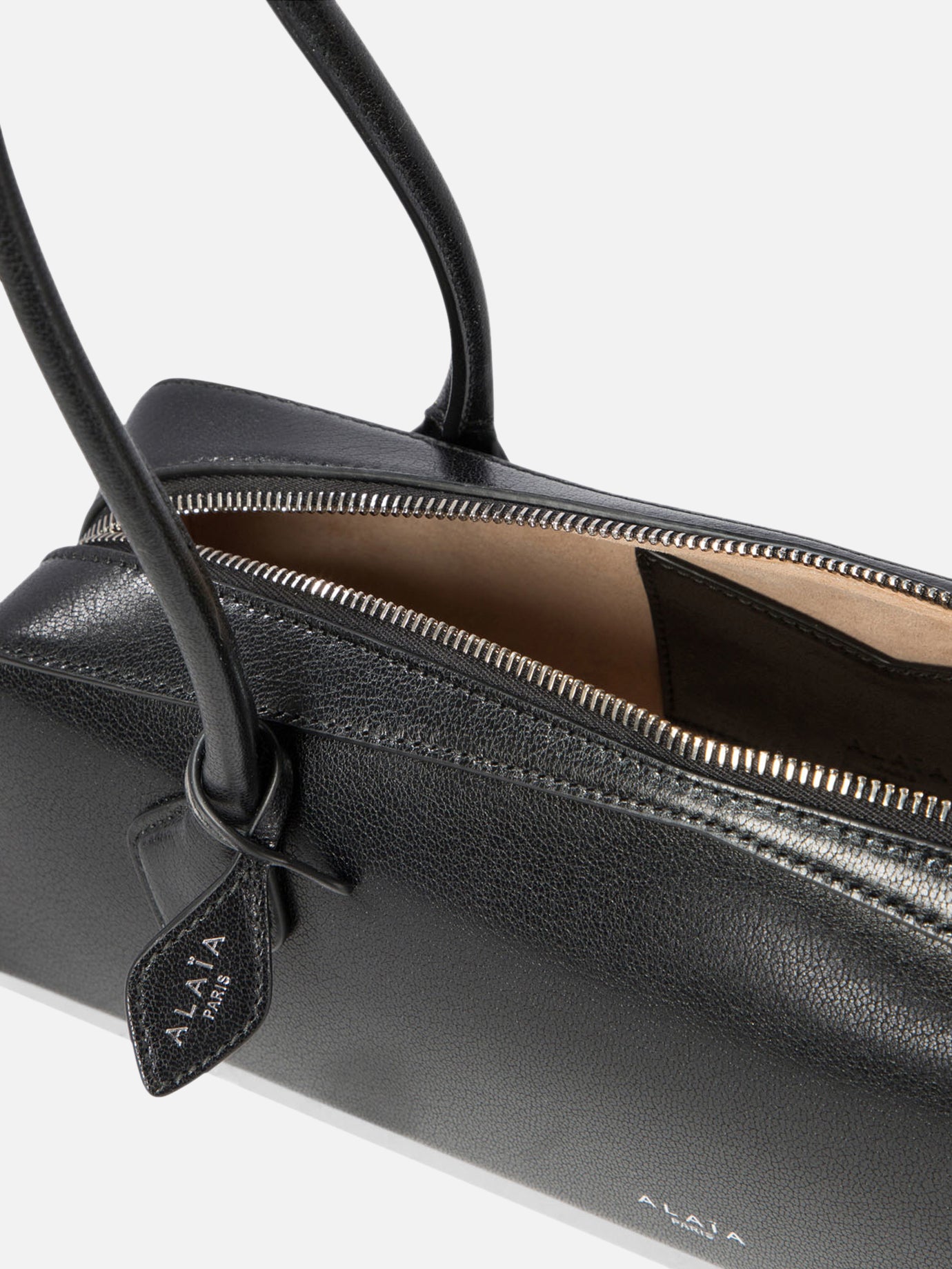 Medium bags 100% goat leather  Black - Alaïa Women | PDP | VIETTI Online Store | thumbnail_5
