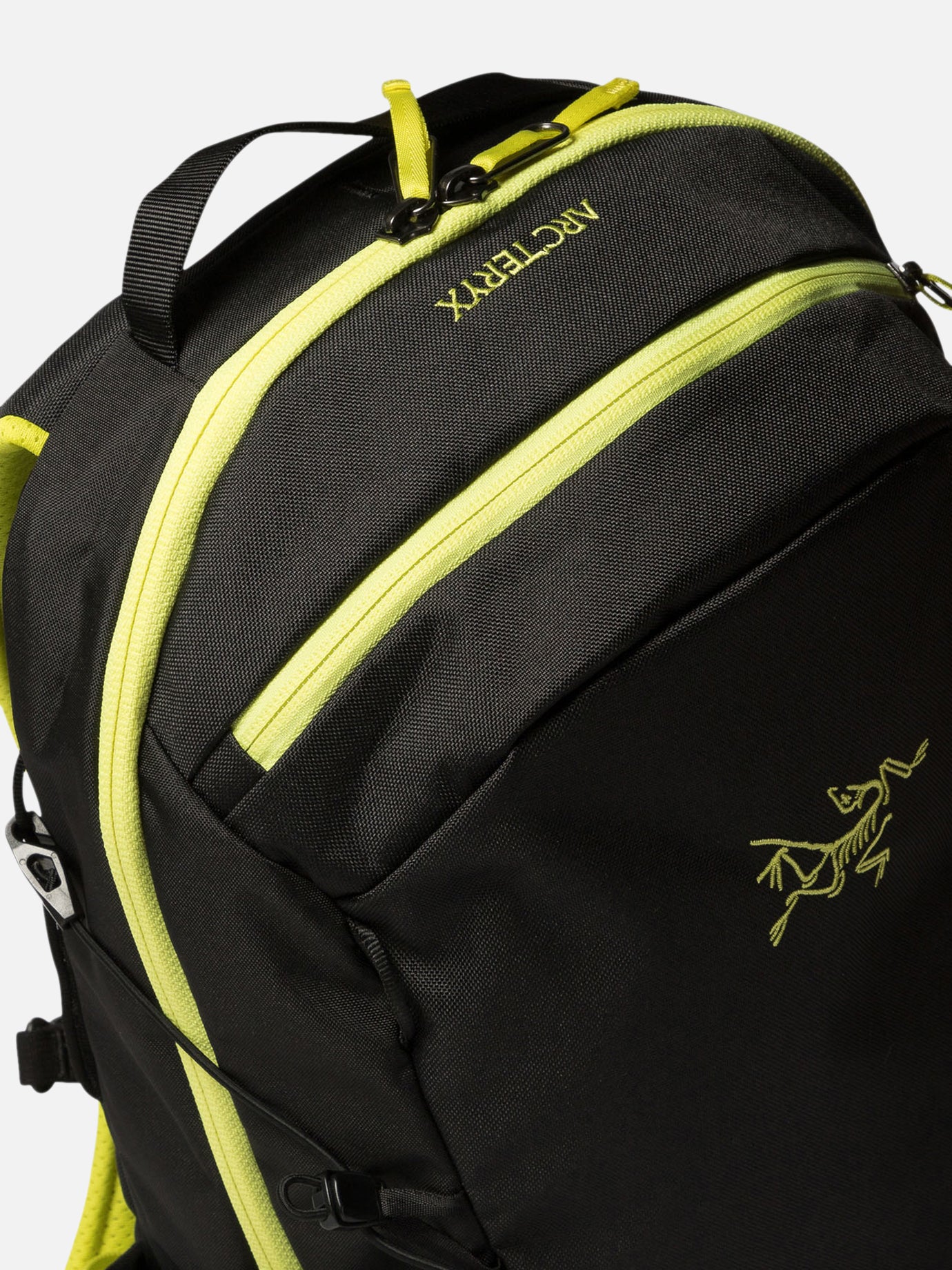 Arc'teryx "Mantis 16" backpack Black