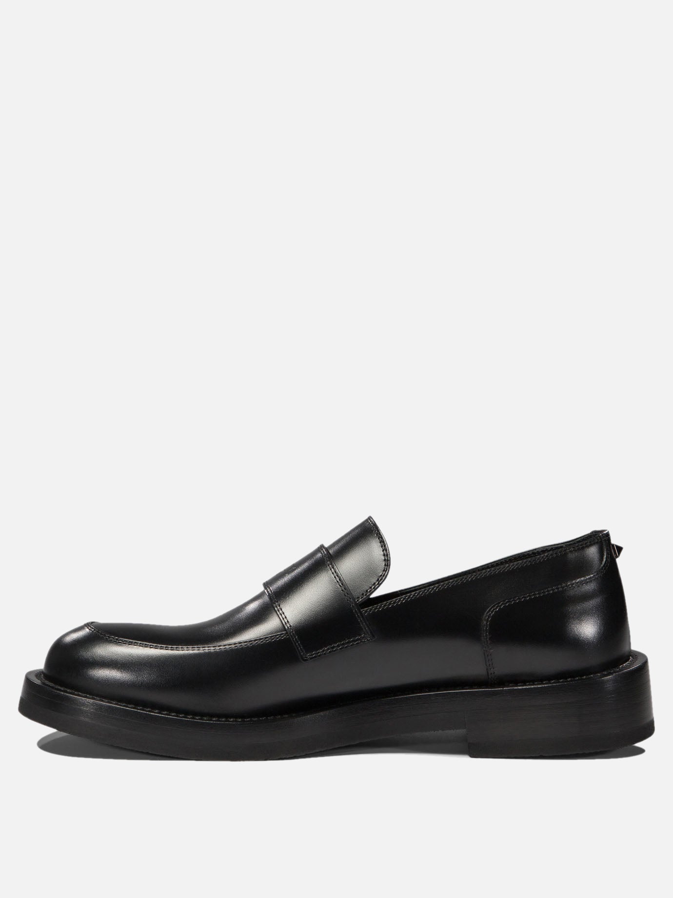 "Rockstud Essential" loafers