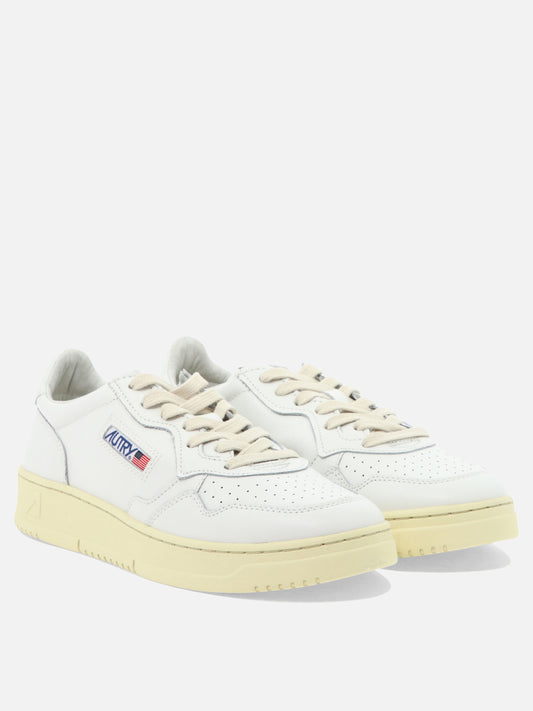 Low top sneakers 100% cow leather - 100% rubber  White - Autry Men | PLP | VIETTI Online Store | 2
