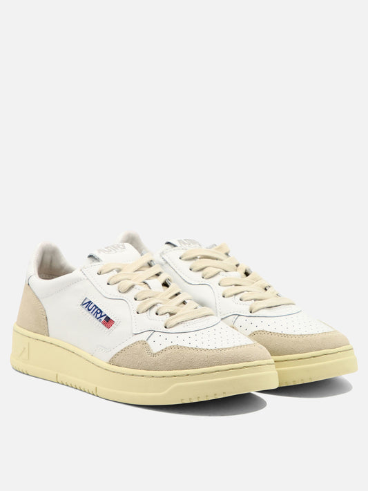 Low top sneakers 100% cow leather - 100% rubber  White - Autry Men | PLP | VIETTI Online Store | 2
