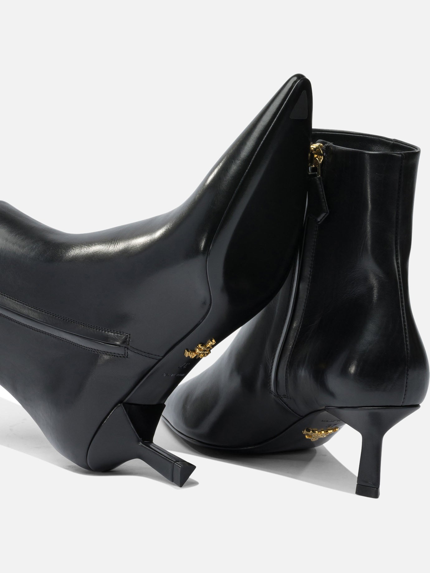 Zipped boots 100% calf leather - 100% leather  Black - Prada Women | PDP | VIETTI Online Store | Zoom-Modal_5
